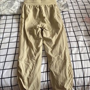 Lululemon khaki joggers